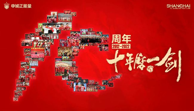较之年夜小弗林，朱利安摩尔扮演的妈妈戏份未几，却很主要，母亲一角是承接父子感情纽带的关头，也是儿子因先天而抱歉的泉源，摩尔的超卓的地方在于，总在不经意间就将人物的心情改变拿捏适当，这个脚色请摩尔来演，实属贤明之选。